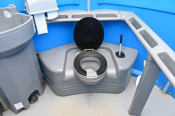 Best Luxury portable toilet rental  in Otterbe, IN